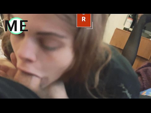 ❤️ دیک گلو، جوراب شلواری پاره و پاشنه پاره شده خوب است ❤ سوپر سکس در fa.ladyxxxporno.ru ️❤